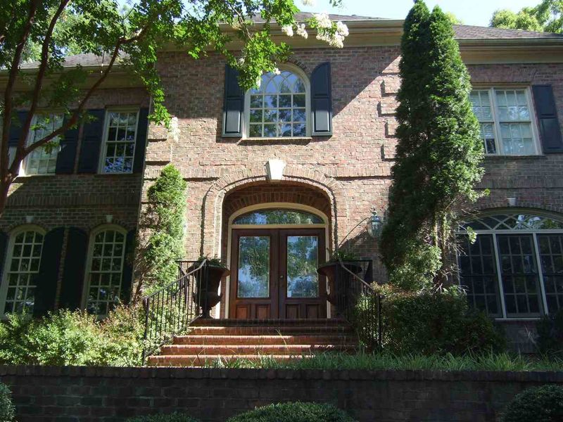 104 Serrano Way, Chapel Hill, NC 27517