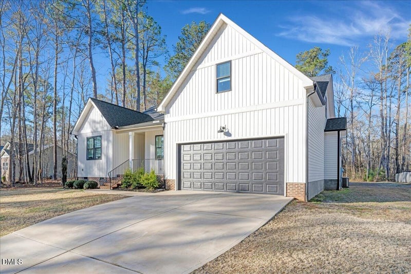 104 Shawnee Dr, Louisburg, NC 27549