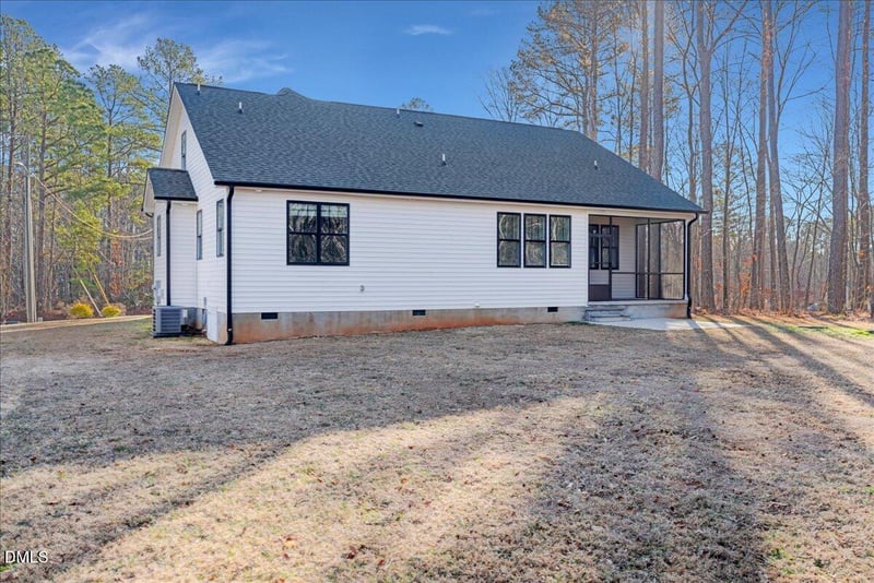 104 Shawnee Dr, Louisburg, NC 27549