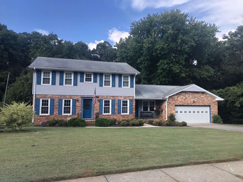104 Shirley Dr, Cary, NC 27511