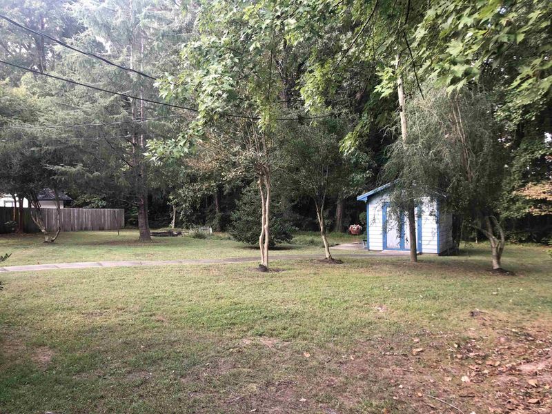 104 Shirley Dr, Cary, NC 27511