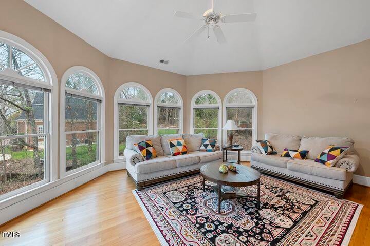 104 Sierra Dr, Chapel Hill, NC 27514