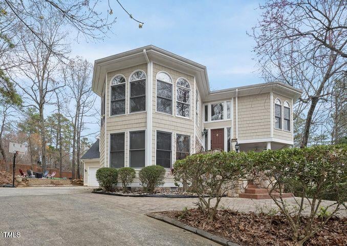 104 Sierra Dr, Chapel Hill, NC 27514