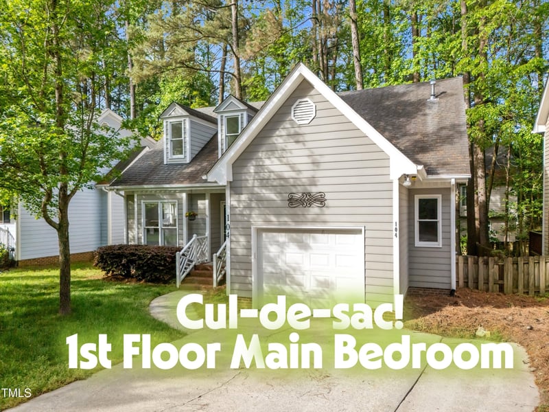 104 Silver Fox Ct, Cary, NC 27511