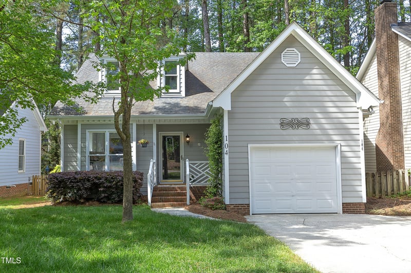 104 Silver Fox Ct, Cary, NC 27511
