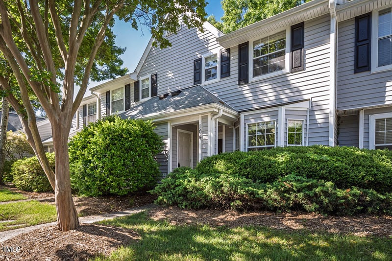104 Sir Richard Ln, Chapel Hill, NC 27517