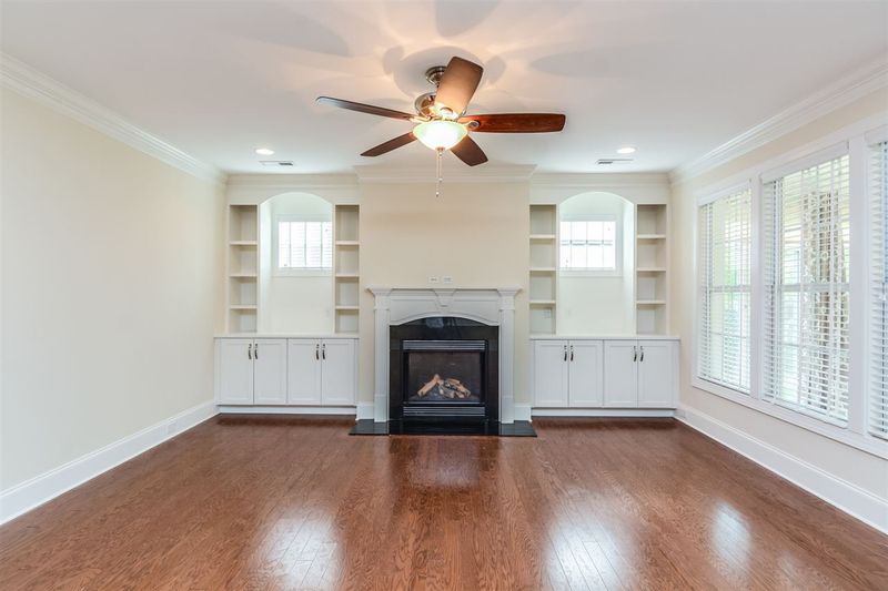 104 Sonoma Valley Dr, Cary, NC 27518