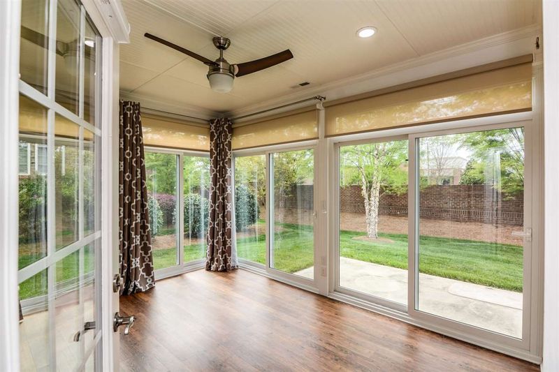 104 Sonoma Valley Dr, Cary, NC 27518
