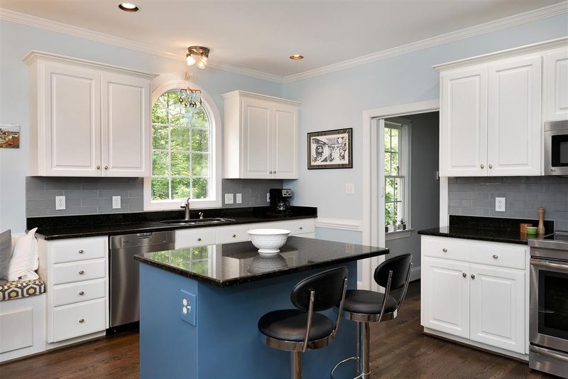 104 Spring Needle Ct, Cary, NC 27513