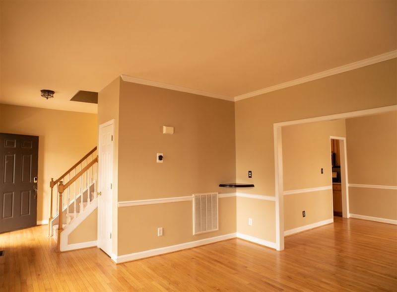 104 Stoney Dr, Durham, NC 27703