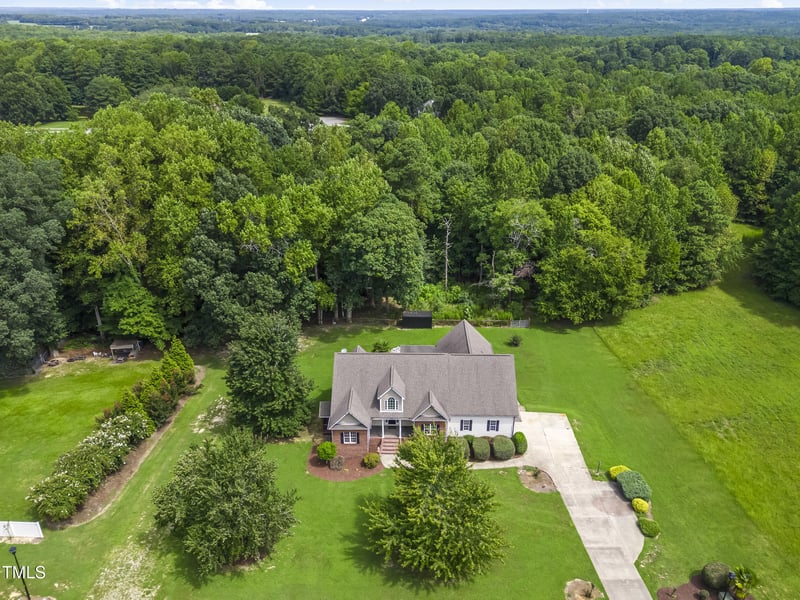 104 T R Dr, Clayton, NC 27520