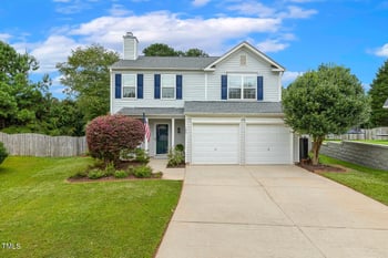 104 Tetteridge Ct, Holly Springs, NC 27540