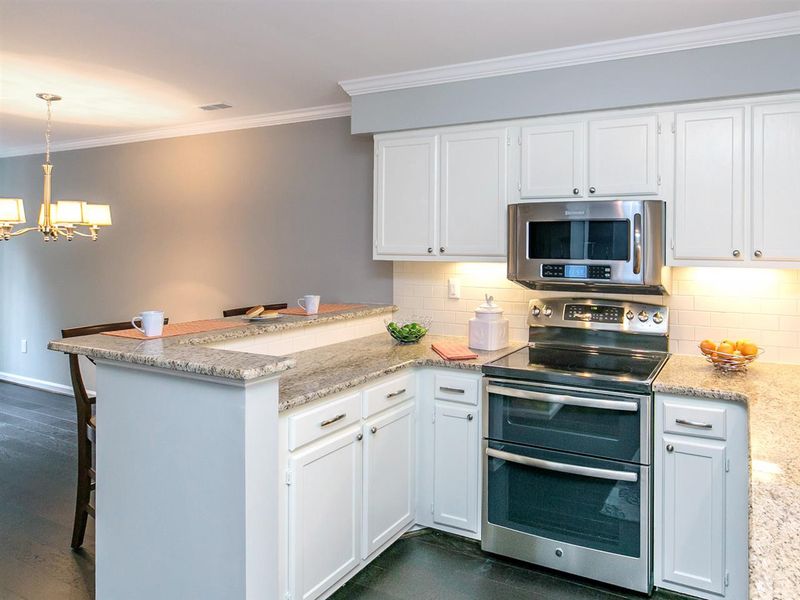 104 Timber Ridge Dr, Durham, NC 27713