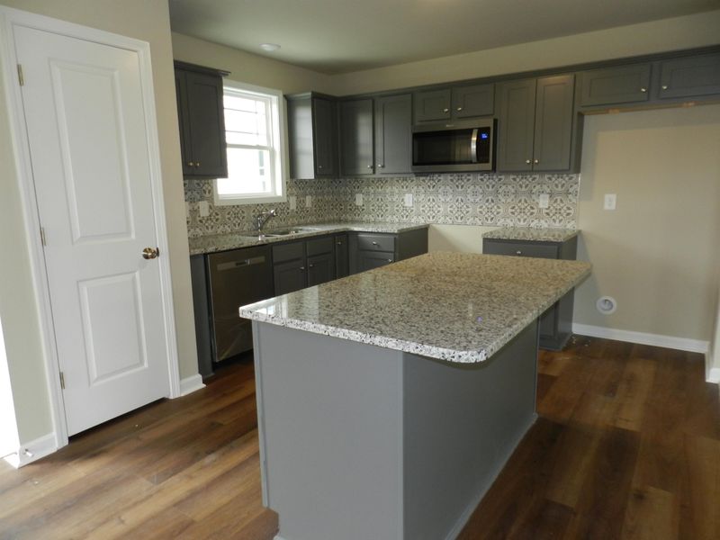 104 Tractor Pl, Willow Springs, NC 27592