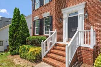 104 Trinity Grove Dr, Cary, NC 27513