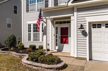 104 Vinewood Pl, Holly Springs, NC 27540