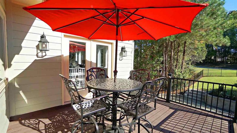 104 Volta Pl, Holly Springs, NC 27540