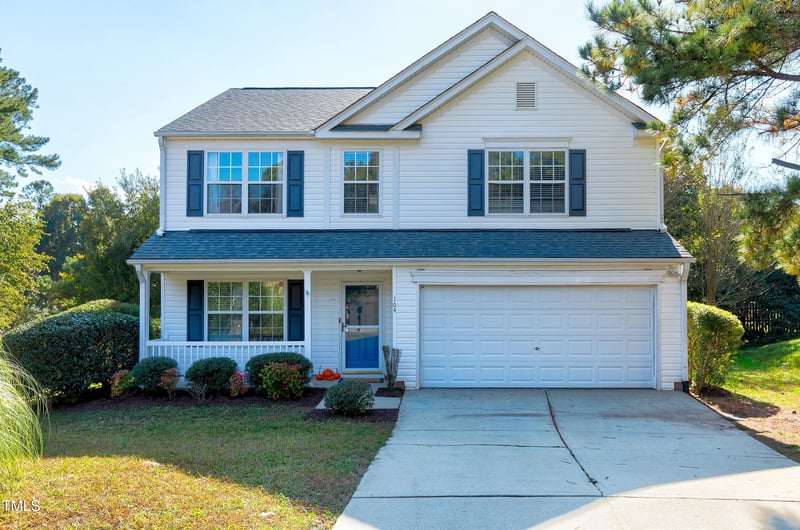 104 Walehurst Ridge Dr, Holly Springs, NC 27540