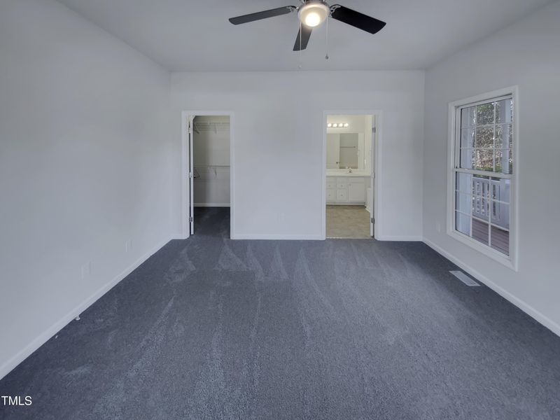 104 Walnut Creek Dr, Clayton, NC 27520