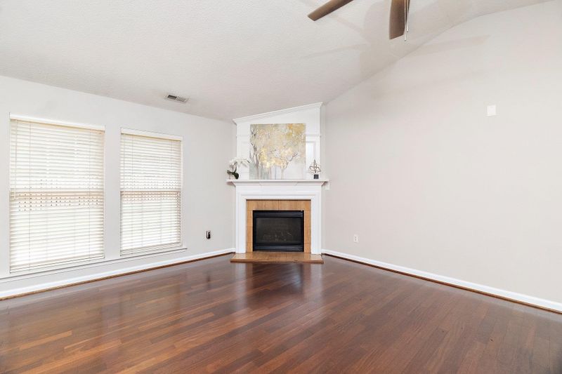 104 Walnut Hill Ct, Apex, NC 27502