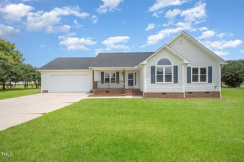 104 Water Oak Dr, Smithfield, NC 27577