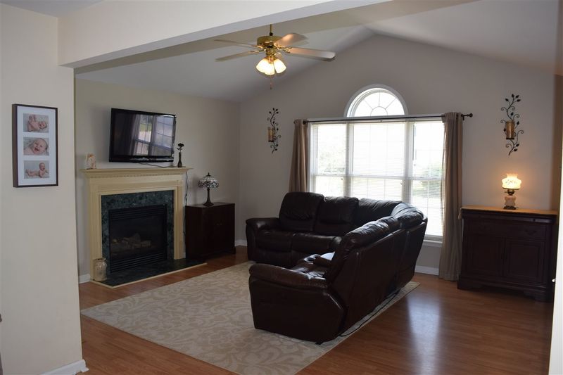 104 Waterford Dr, Clayton, NC 27520