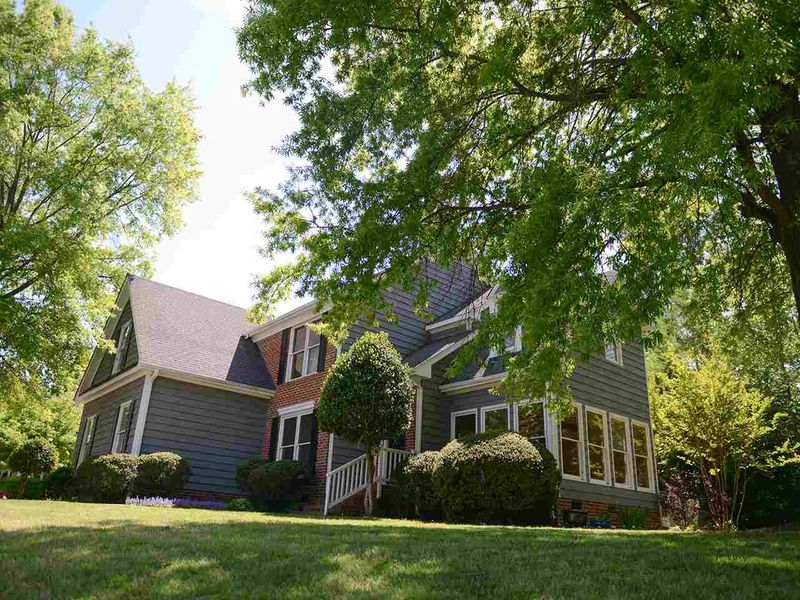 104 Waterloo Station Dr, Cary, NC 27513