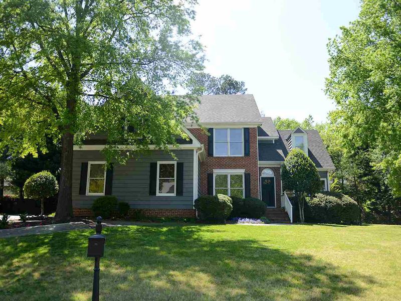 104 Waterloo Station Dr, Cary, NC 27513