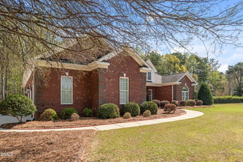 104 Westchase Rn, Sanford, NC 27330