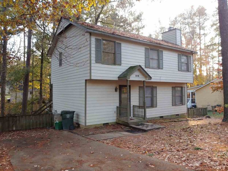 104 Winding Brook Dr, Garner, NC 27529
