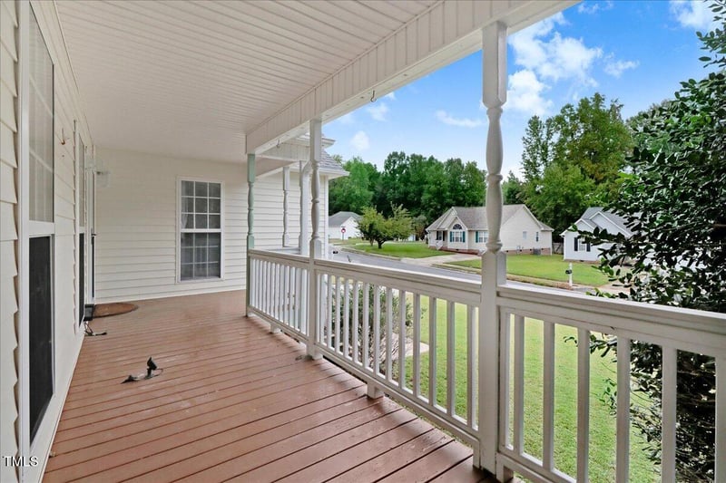 104 Wood Bend Ct, Clayton, NC 27520