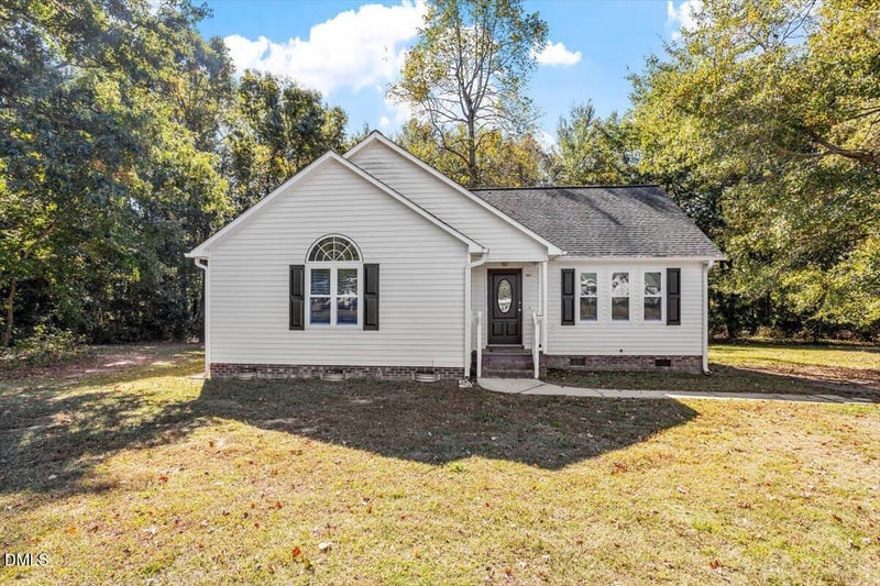 104 Woodstone Dr, Archer Lodge, NC 27527