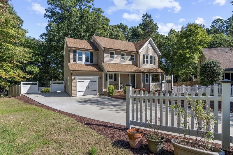 104 Wyseferry Ct, Morrisville, NC 27560