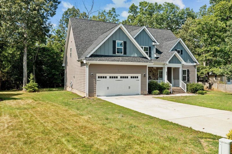 104 Yosemite Ct, Mebane, NC 27302