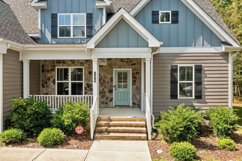 104 Yosemite Ct, Mebane, NC 27302