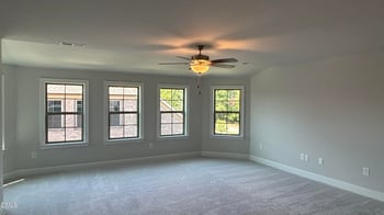 1040 Beechcraft Dr #83, Mebane, NC 27302