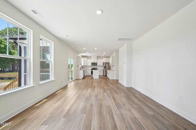 1040 Bolton Pointe Dr, Zebulon, NC 27597