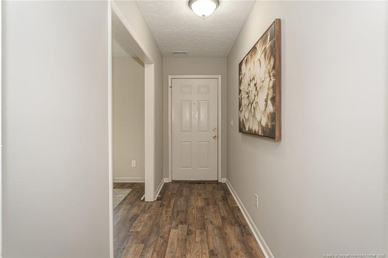 1040 Leslie Dr, Fayetteville, NC 28314
