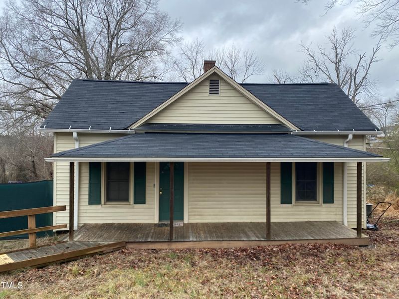 1040 W Main St, Graham, NC 27253