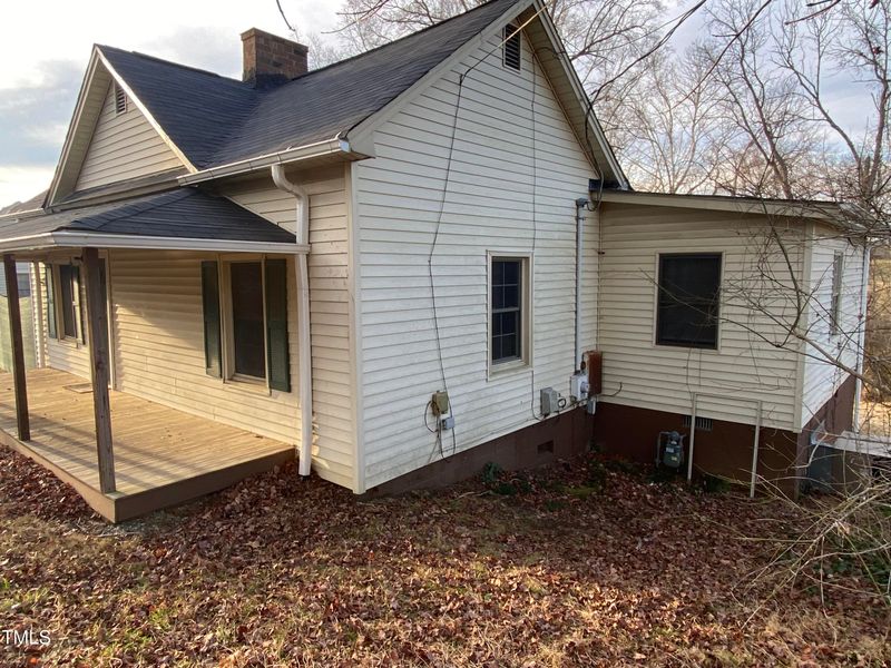1040 W Main St, Graham, NC 27253