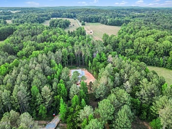 1040 Millbrook Cir, Chapel Hill, NC 27516