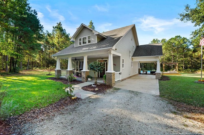 1040 Old Vander Rd, Fayetteville, NC 28312