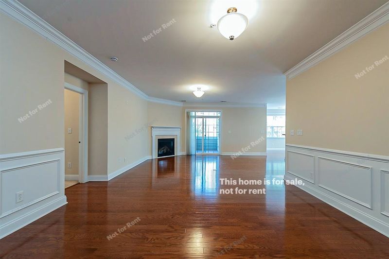 10400 Rosegate Ct #202, Raleigh, NC 27617