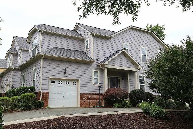 10400 Shadowlawn Dr, Raleigh, NC 27614