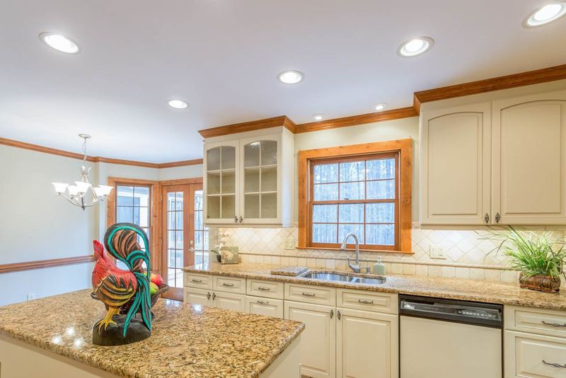 10405 Boxelder Dr, Raleigh, NC 27613