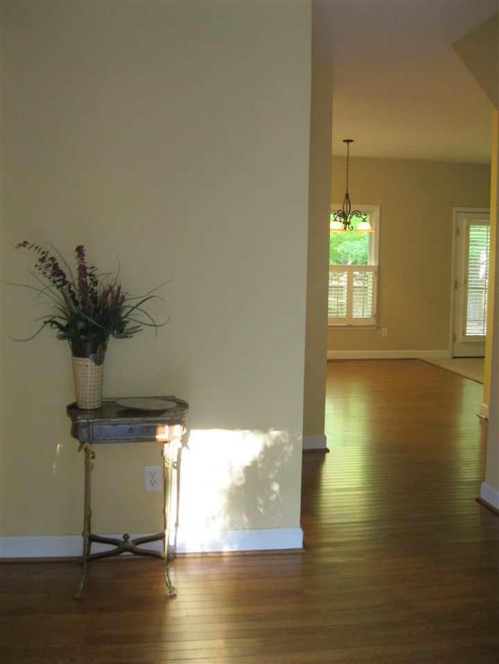 10409 Summerton Dr, Raleigh, NC 27614