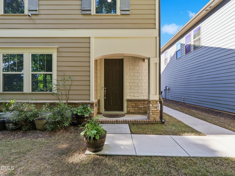 1041 Cotulla Dr, Morrisville, NC 27560