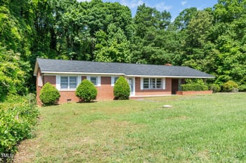 1041 Davis Dr, Apex, NC 27523