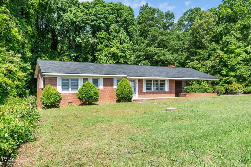 1041 Davis Dr, Apex, NC 27523