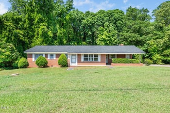 1041 Davis Dr, Apex, NC 27523